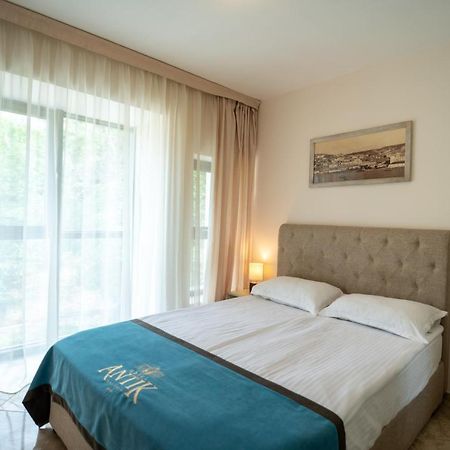 Antik Apartments Balchik Luaran gambar