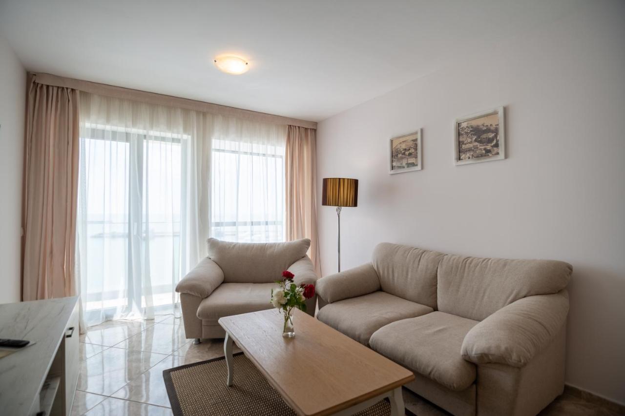Antik Apartments Balchik Luaran gambar
