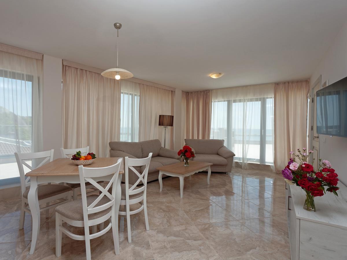 Antik Apartments Balchik Luaran gambar